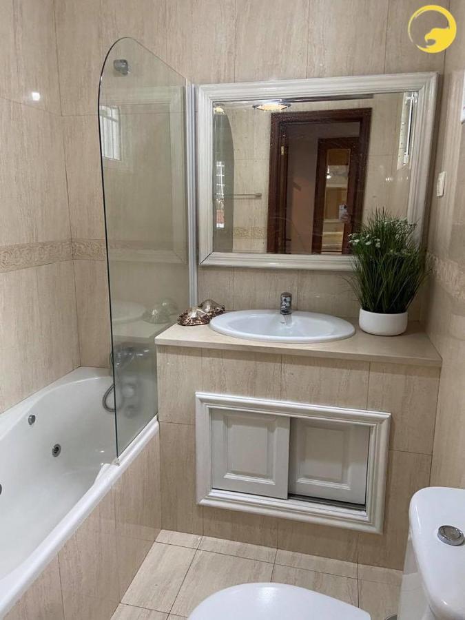 ポンタ・デルガダ Azor International Houseヴィラ エクステリア 写真
